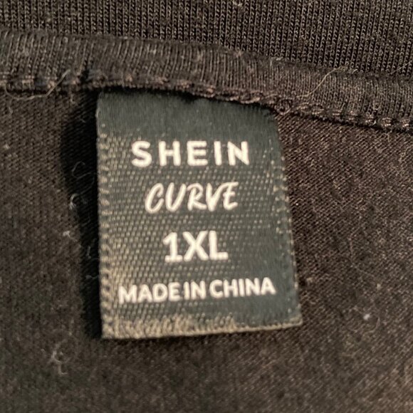 Shein Curve Cropped Top Pullover Rhinestone Skulls Halloween Goth Black SZ 1XL - Picture 4 of 6